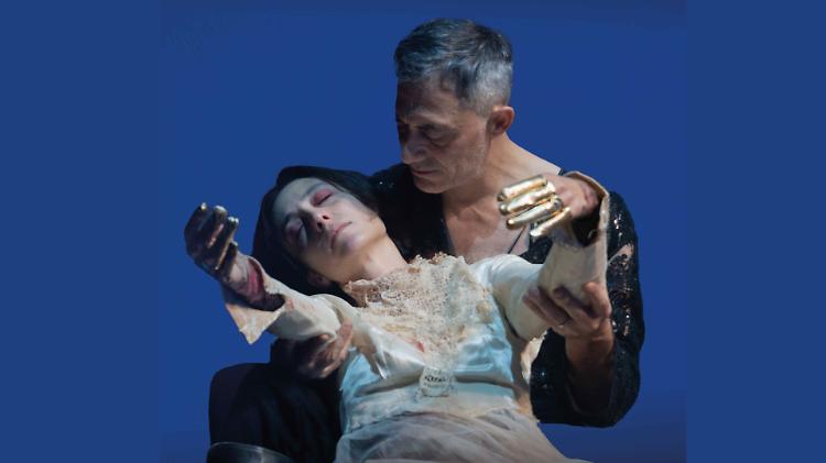 #DIRITTODICRITICA:  &laquo;Amleto&sup2;&raquo;, vota l'autore della recensione migliore