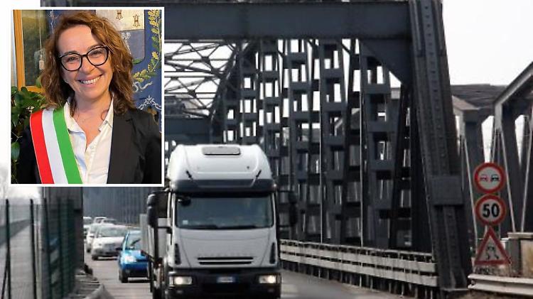 Ponte sul Po, prorogato il divieto di transito ai Tir