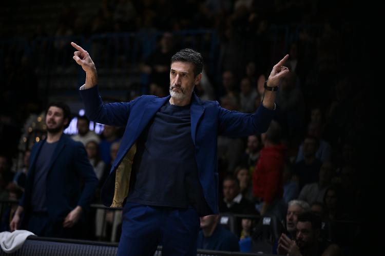 Vanoli a Milano, Brotto avverte: &laquo;Se non pareggiamo la loro fisicit&agrave; ci distruggono&raquo;