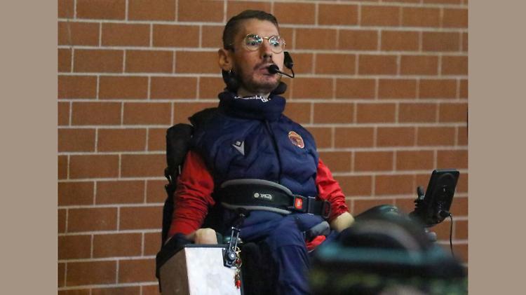 Macron Warriors in tv: Fabio Merlino racconta un progetto che cambia le vite