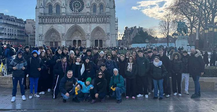 Gita in Francia con &lsquo;odissea&rsquo; sui binari