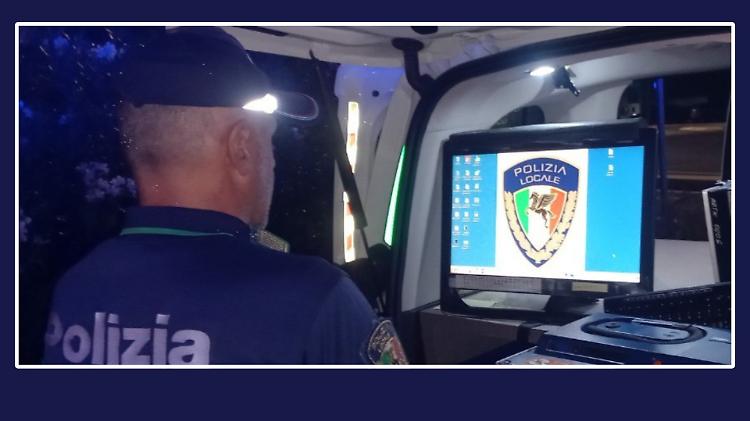 Trenta auto senza l&rsquo;assicurazione