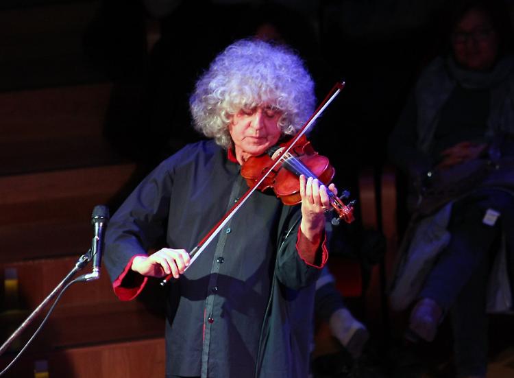 Branduardi e la poesia del Cantico all'Infinity 1