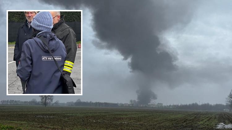 Incendio alla Magic Pack, ATS Val Padana raccomanda prudenza ai residenti