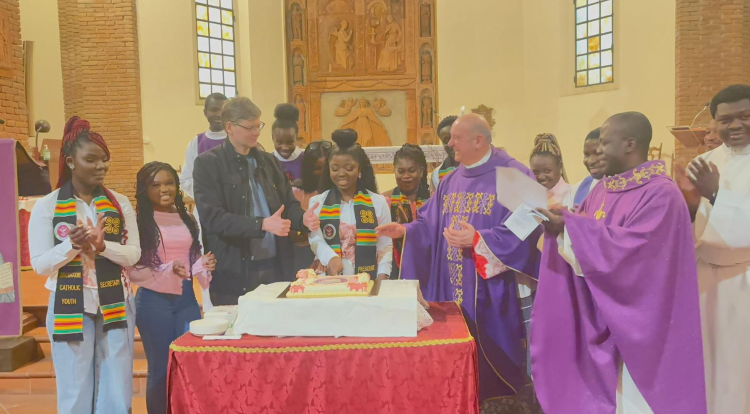 Al via la nuova associazione giovanile cattolica ghanese