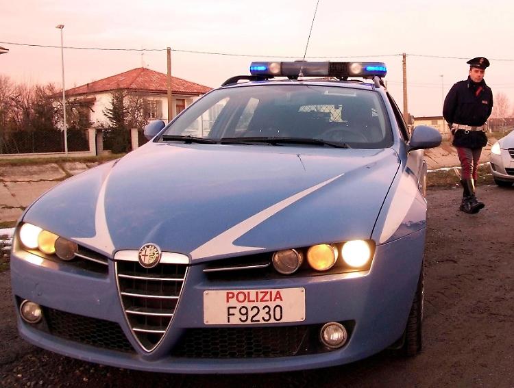 Scontro tra due auto sulla provinciale 38, tre feriti lievi