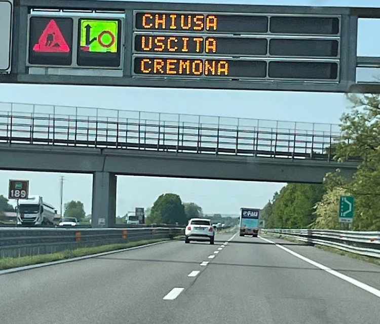 A21,  luned&igrave; 16 casello di Cremona chiuso