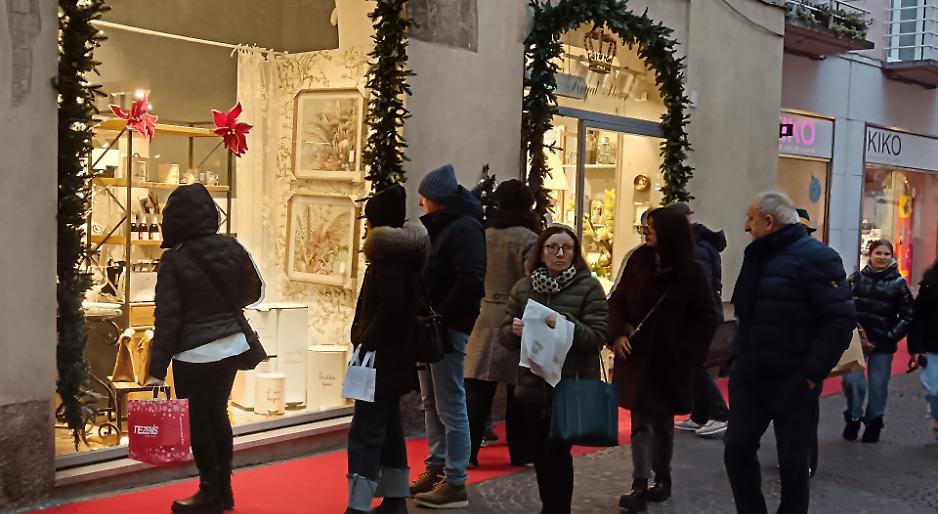 Saldi al via a ritmo di musica in citt&agrave;